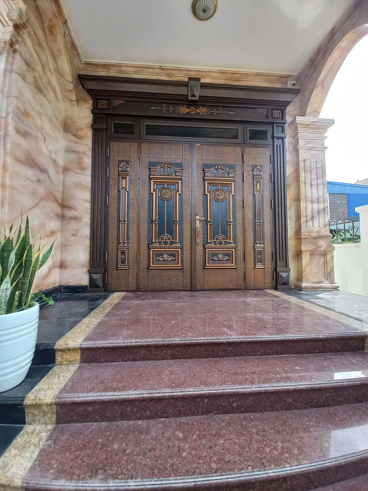 cửa thép vân gỗ uy tín Tây Ninh